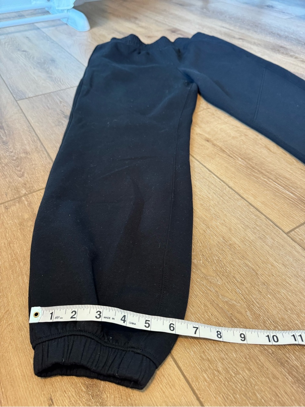 Black neoKNIT sweatpants joggers Abercrombie & Fitch YPB Women’s size Medium - Picture 6 of 8